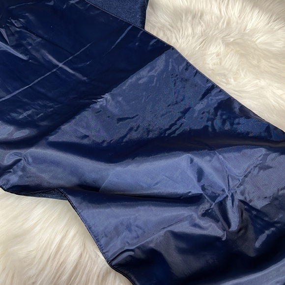 NWOT Navy Velvet Glittery Table Runner - Picture 4 of 5